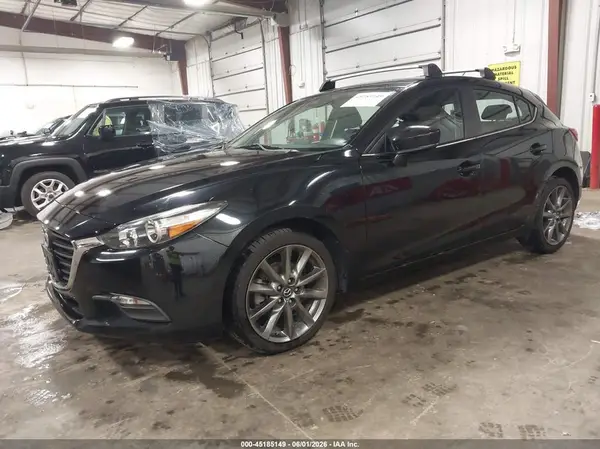 3MZBN1L31JM207496 2018 MAZDA 3 - Image 2
