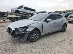 3MZBN1L31JM208471 2018 MAZDA 3