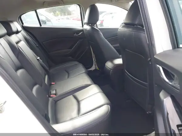 3MZBN1L31JM225108 2018 MAZDA 3 - Image 8