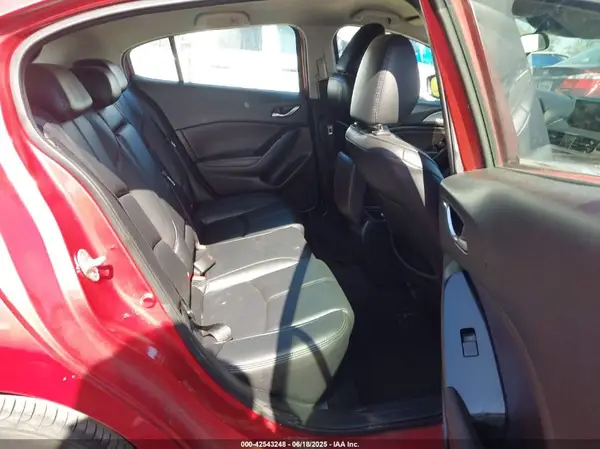 3MZBN1L31JM237047 2018 MAZDA 3 - Image 8