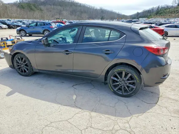 3MZBN1L31JM240093 2018 MAZDA 3 - Image 2
