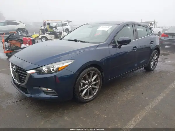 3MZBN1L31JM243544 2018 MAZDA 3 - Image 2