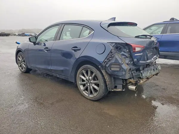 3MZBN1L31JM267486 2018 MAZDA 3 - Image 2