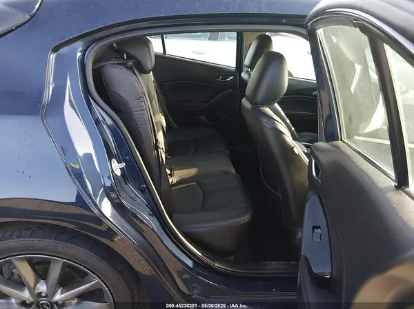 3MZBN1L31JM272106 2018 MAZDA 3 - Image 8