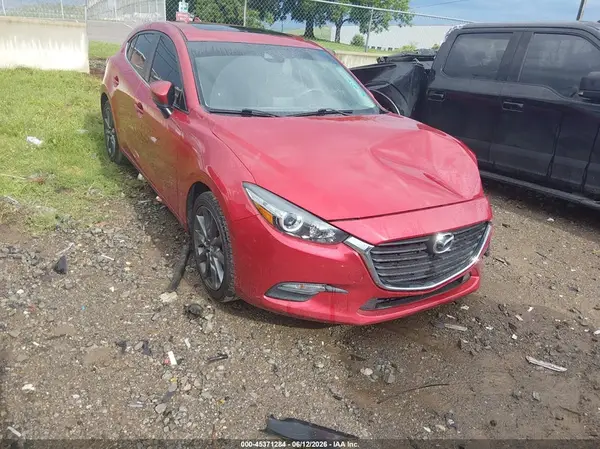 3MZBN1L31JM274972 2018 MAZDA 3 - Image 1