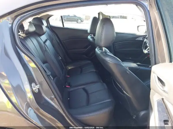 3MZBN1L32HM150932 2017 MAZDA 3 - Image 8