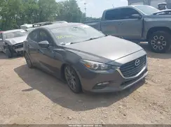 3MZBN1L32JM158843 2018 MAZDA 3
