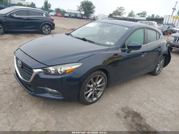 3MZBN1L32JM163007 2018 MAZDA 3 - Image 2