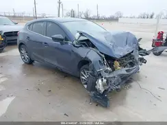 3MZBN1L32JM173049 2018 MAZDA 3