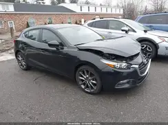 3MZBN1L32JM182527 2018 MAZDA 3