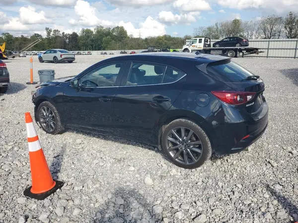 3MZBN1L32JM184049 2018 MAZDA 3 - Image 2
