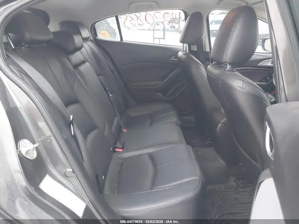 3MZBN1L32JM184696 2018 MAZDA 3 - Image 8