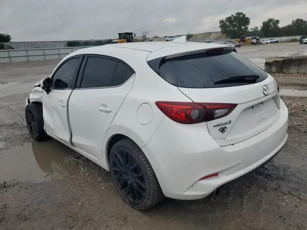 3MZBN1L32JM185296 2018 MAZDA 3 - Image 2