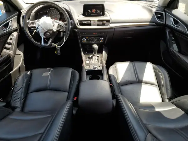3MZBN1L32JM188828 2018 MAZDA 3 - Image 8