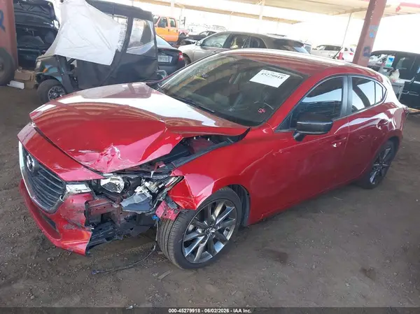 3MZBN1L32JM198601 2018 MAZDA 3 - Image 2