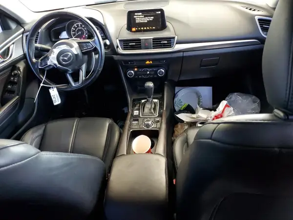 3MZBN1L32JM201982 2018 MAZDA 3 - Image 8