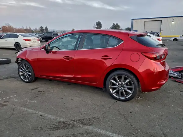 3MZBN1L32JM210861 2018 MAZDA 3 - Image 2