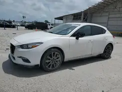 3MZBN1L32JM230902 2018 MAZDA 3