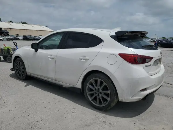 3MZBN1L32JM230902 2018 MAZDA 3 - Image 2