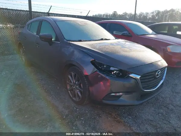 3MZBN1L32JM235162 2018 MAZDA 3 - Image 1