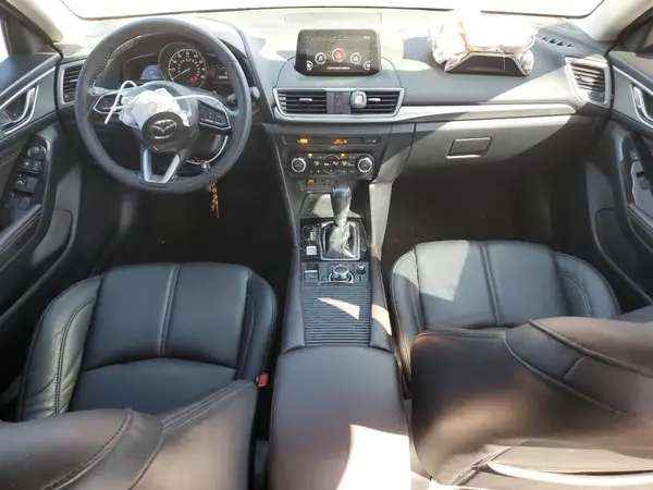 3MZBN1L32JM241124 2018 MAZDA 3 - Image 8