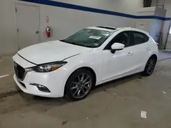 3MZBN1L32JM263527 2018 MAZDA 3
