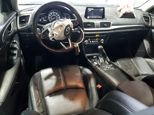 3MZBN1L32JM263897 2018 MAZDA 3 - Image 8