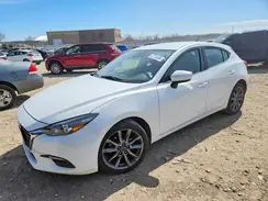 3MZBN1L32JM268565 2018 MAZDA 3