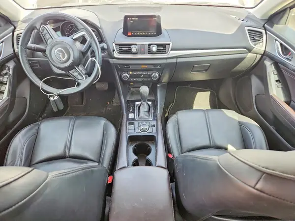 3MZBN1L32JM268565 2018 MAZDA 3 - Image 8