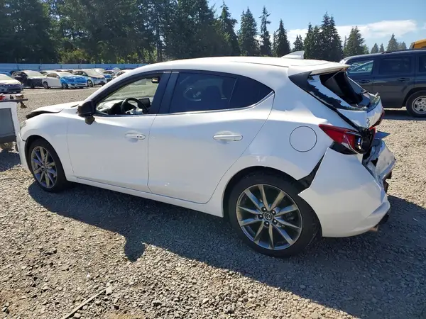 3MZBN1L32JM268680 2018 MAZDA 3 - Image 2