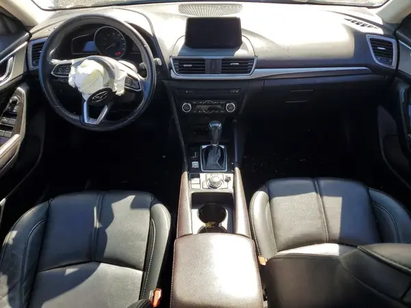 3MZBN1L32JM268680 2018 MAZDA 3 - Image 8