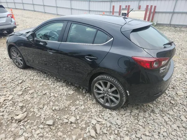 3MZBN1L32JM270316 2018 MAZDA 3 - Image 2