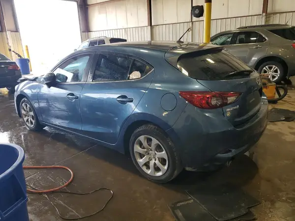 3MZBN1L32JM275189 2018 MAZDA 3 - Image 2