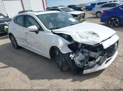 3MZBN1L33JM172069 2018 MAZDA 3