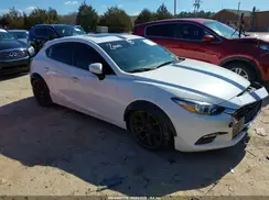 3MZBN1L33JM175263 2018 MAZDA 3