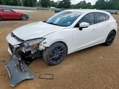 3MZBN1L33JM180530 2018 MAZDA 3