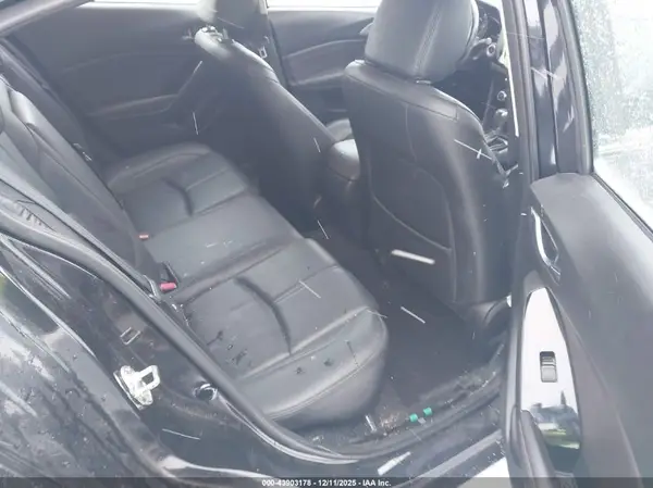 3MZBN1L33JM181273 2018 MAZDA 3 - Image 8