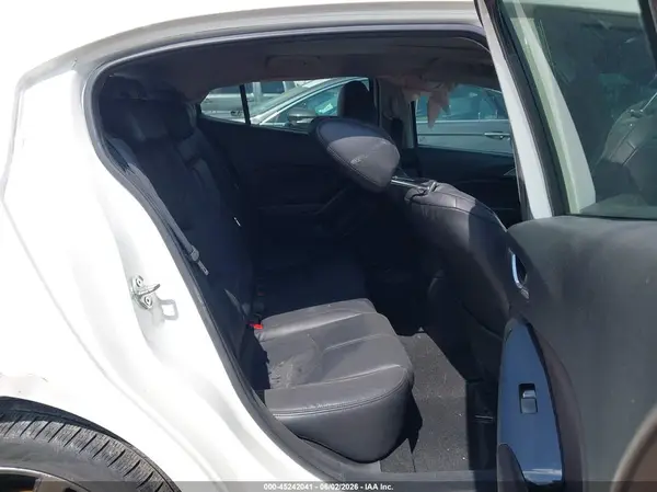 3MZBN1L33JM190894 2018 MAZDA 3 - Image 8