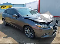 3MZBN1L33JM196520 2018 MAZDA 3