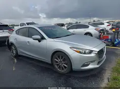 3MZBN1L33JM209153 2018 MAZDA 3