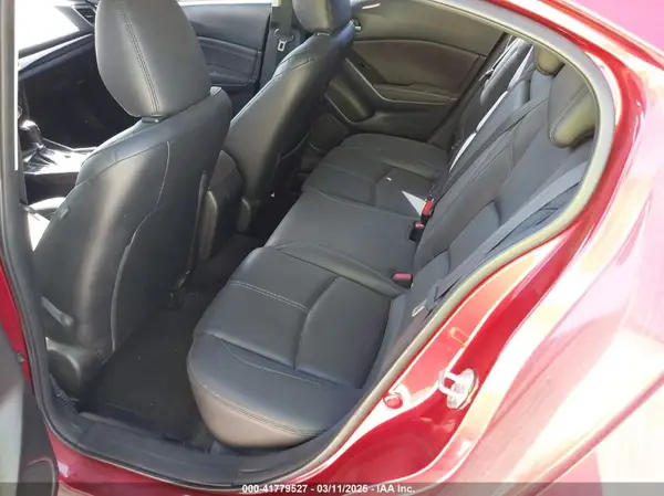3MZBN1L33JM218242 2018 MAZDA 3 - Image 8