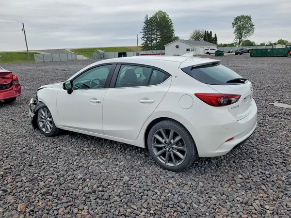 3MZBN1L33JM223991 2018 MAZDA 3 - Image 2