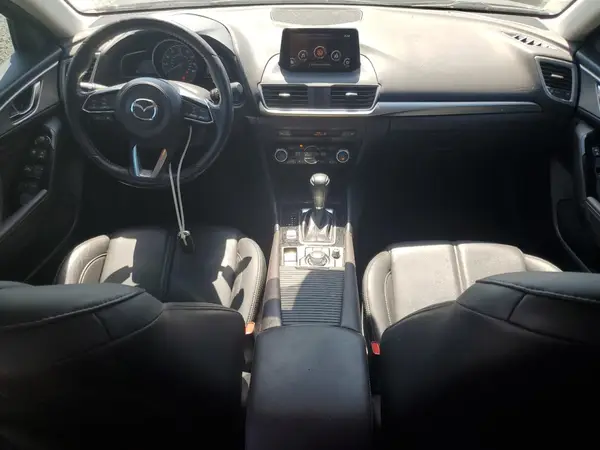 3MZBN1L33JM235106 2018 MAZDA 3 - Image 8