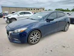3MZBN1L33JM257798 2018 MAZDA 3