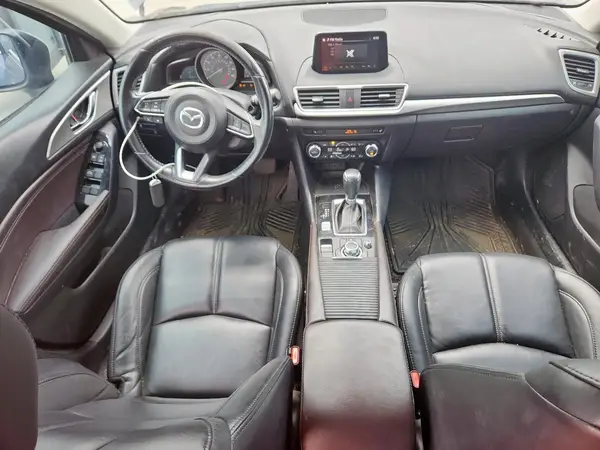 3MZBN1L33JM257798 2018 MAZDA 3 - Image 8