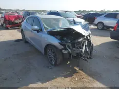 3MZBN1L33JM268168 2018 MAZDA 3