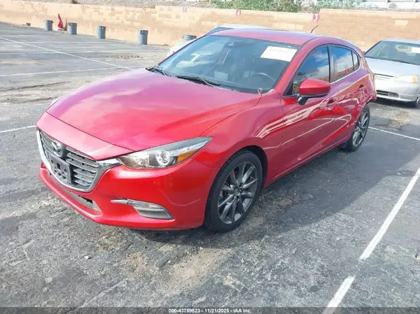 3MZBN1L34JM163672 2018 MAZDA 3 - Image 2