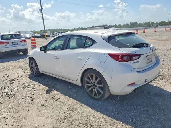 3MZBN1L34JM164840 2018 MAZDA 3 - Image 2