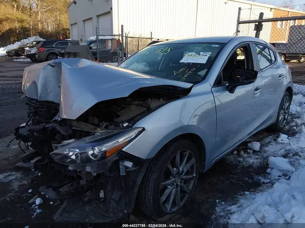 3MZBN1L34JM177376 2018 MAZDA 3 - Image 2