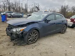 3MZBN1L34JM179256 2018 MAZDA 3